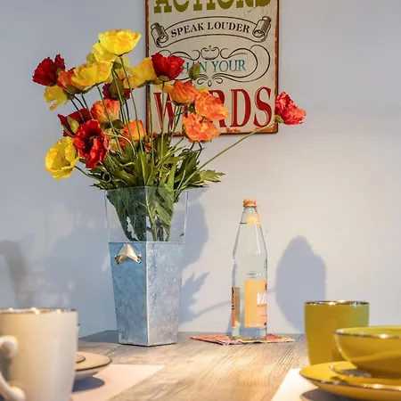 Apartment Alter Laden